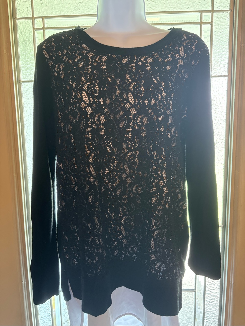 Simply Vera Vera Wang Black Lace Front Pullover Top